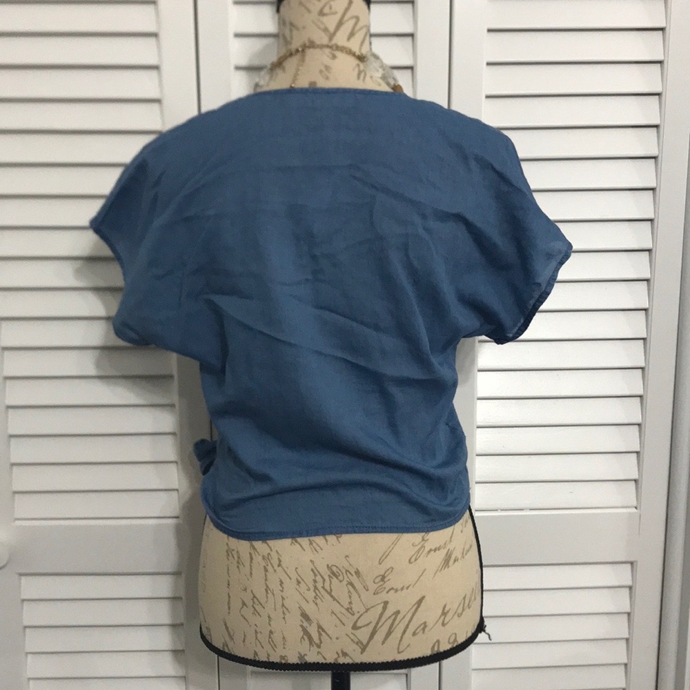 🔥BOGO 50🔥 Madewell Lightweight Denim Wrap Top - Picture 3 of 7